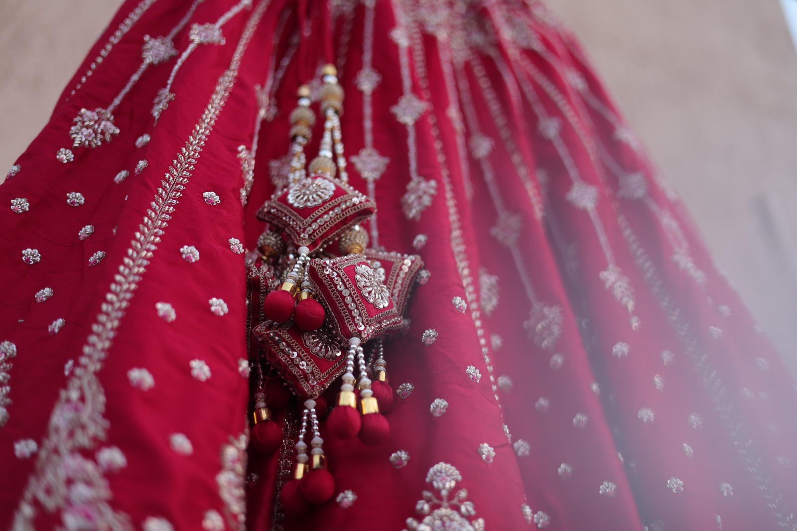 Dress & Jewellery 03