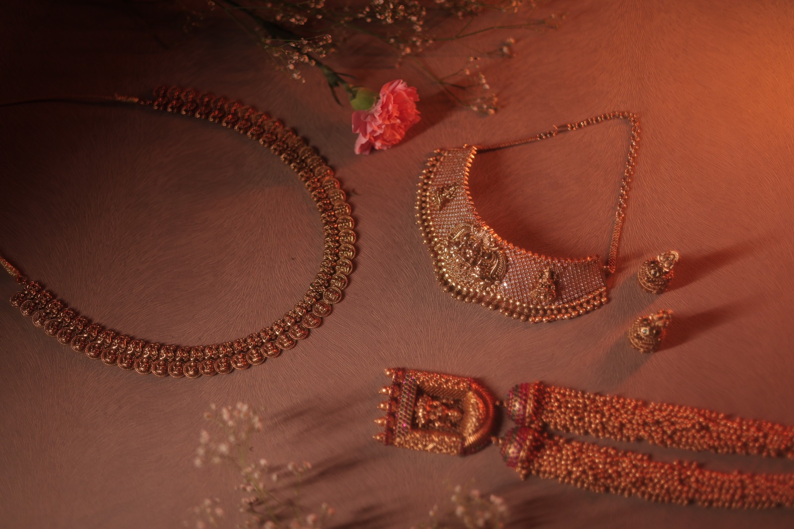 Dress & Jewellery 08